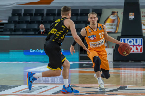 更是战略智 更是战略智