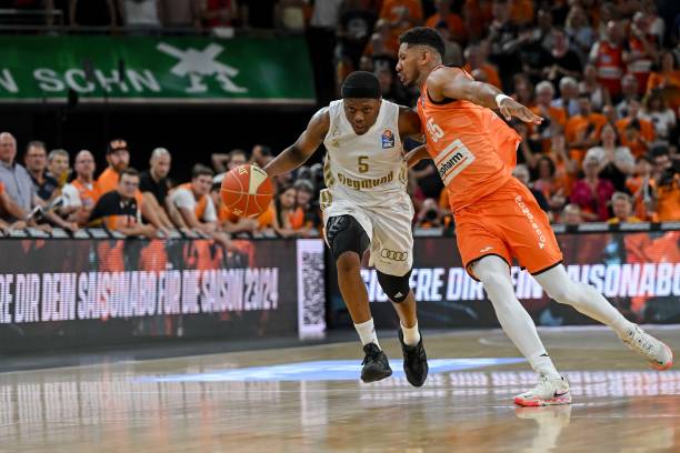 穆阿尼的竞 穆阿尼的竞